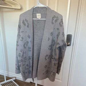 Cozy Gray Patterned Cardigan
